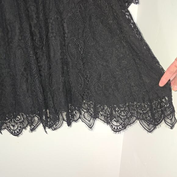 Black Lace Dress 1X Overlay Bell Sleeve V Neck Scallop Hem Boho Fairy Romantic - Picture 8 of 10
